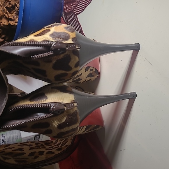 Christian Louboutin boots - Picture 3 of 9